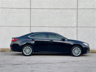 2013 Lexus ES 350 - Photo 7 - Madison, WI 53716