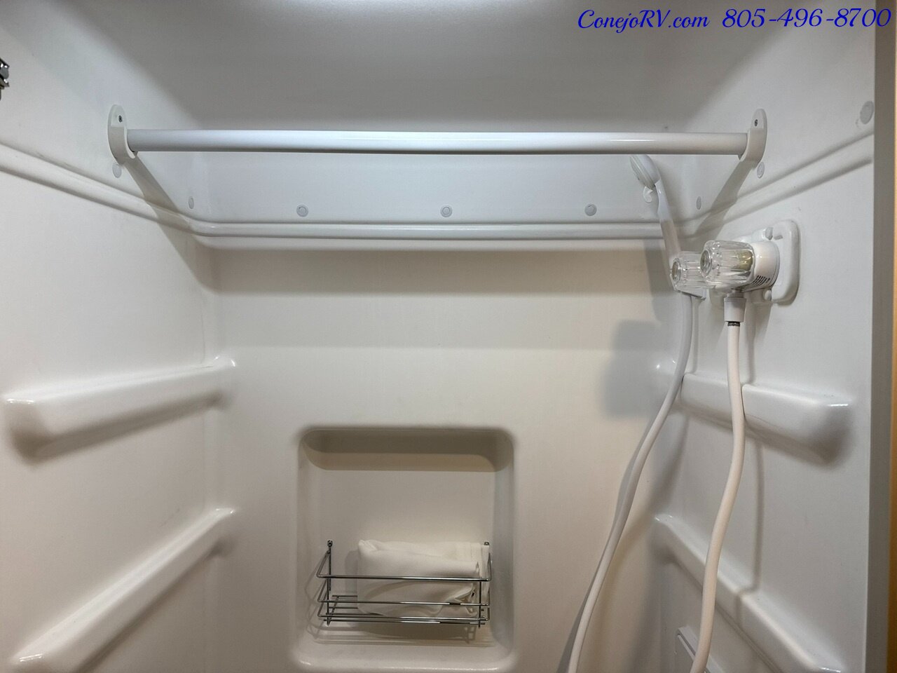 2026 Winnebago Solis 59PX **New For 2026 REAR SOFA** Pop Top Full Galley  Adaptive Cruise Control - Photo 16 - Thousand Oaks, CA 91360