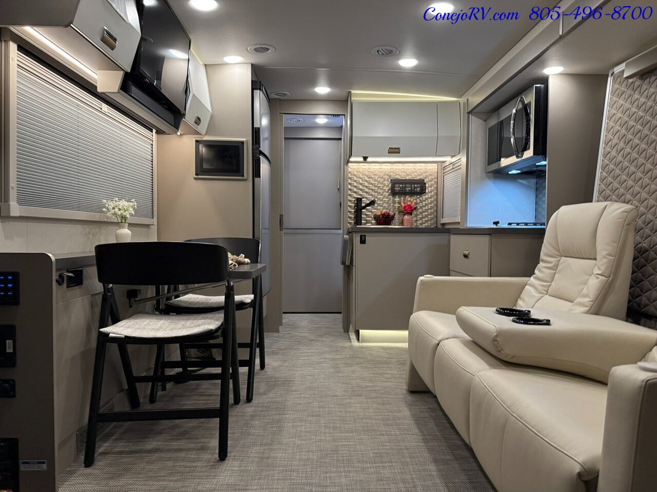 2025 Winnebago View 24T Slide-Out Murphy Bed Mercedes Turbo Diesel Full  Body Paint - Photo 5 - Thousand Oaks, CA 91360