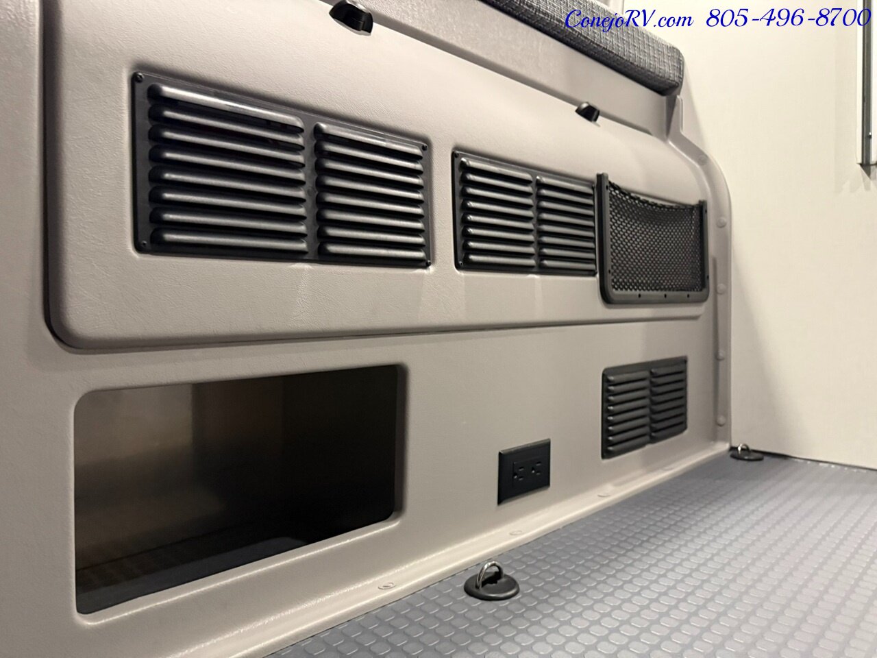2023 Winnebago Revel 44E 2.0 4X4 Sprinter Mercedes Turbo Diesel,  320AH Lithium - Photo 22 - Thousand Oaks, CA 91360