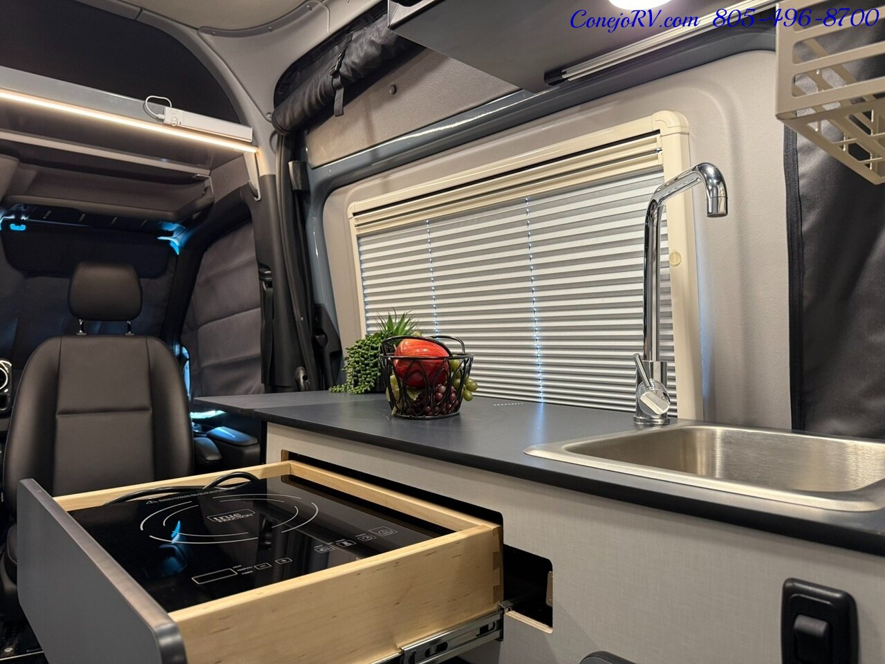 2023 Winnebago Revel 44E 2.0 4X4 Sprinter Mercedes Turbo Diesel,  320AH Lithium - Photo 14 - Thousand Oaks, CA 91360