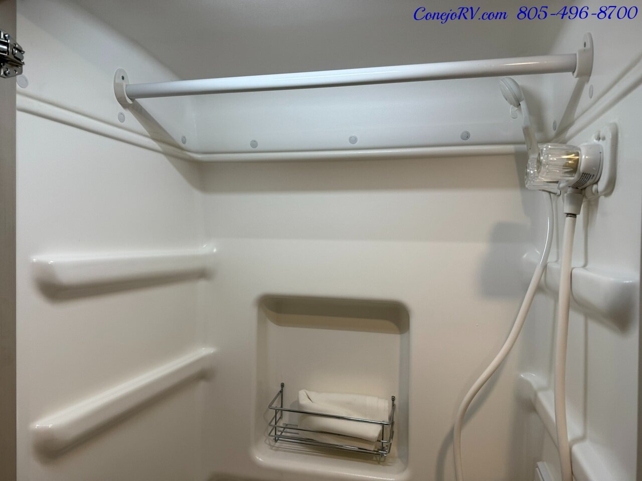 2026 Winnebago Solis 59PX New For 2026 REAR SOFA, Pop Top Full Galley Adaptive Cruise - Photo 16 - Thousand Oaks, CA 91360