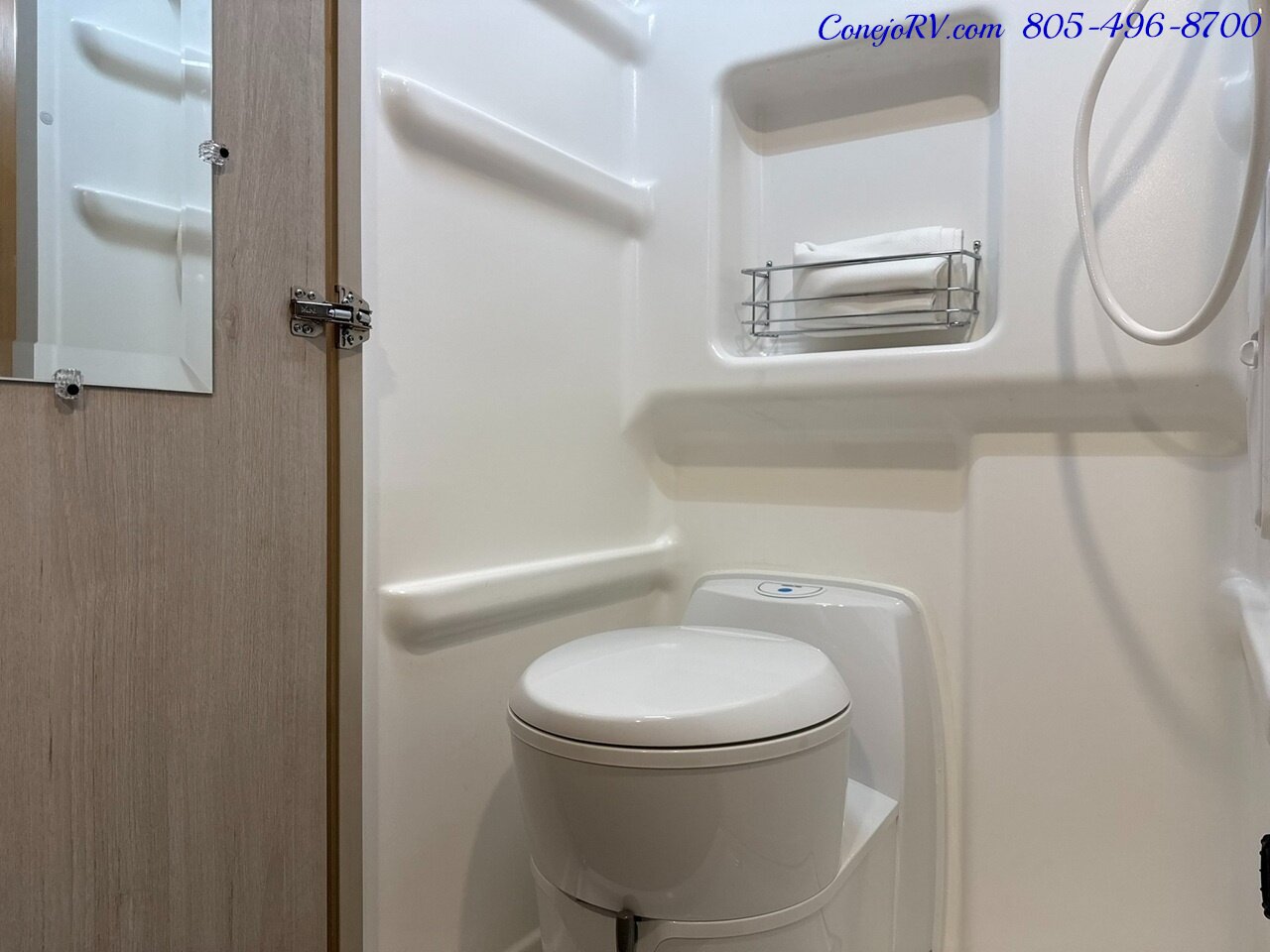 2026 Winnebago Solis 59PX New For 2026 REAR SOFA, Pop Top Full Galley Adaptive Cruise - Photo 17 - Thousand Oaks, CA 91360