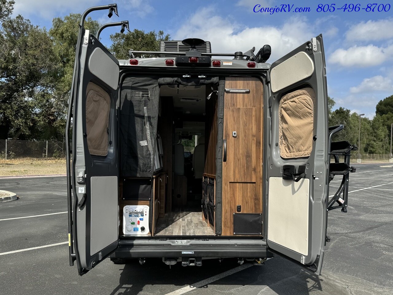 2024 Winnebago Travato 59G Touring Coach Full Galley Murphy Bed   - Photo 42 - Thousand Oaks, CA 91360