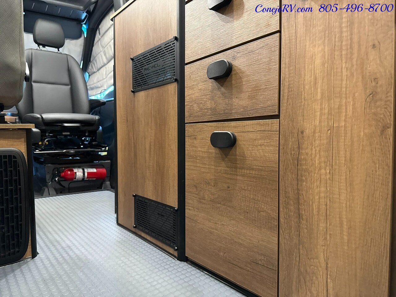 2025 Winnebago Revel 44E 2.5-1 AWD Sprinter Mercedes Turbo Diesel, 8.4KWH  Lithionics System - Photo 14 - Thousand Oaks, CA 91360