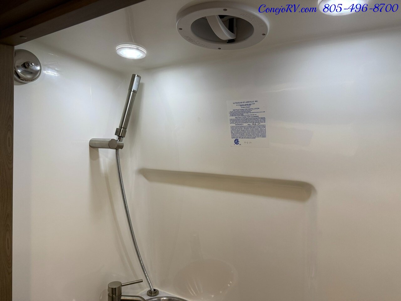 2023 Midwest Automotive Design Passage MD4 170 Mercedes Turbo Diesel Lithium Eco-Freedom Freedom Package 8K Miles - Photo 19 - Thousand Oaks, CA 91360