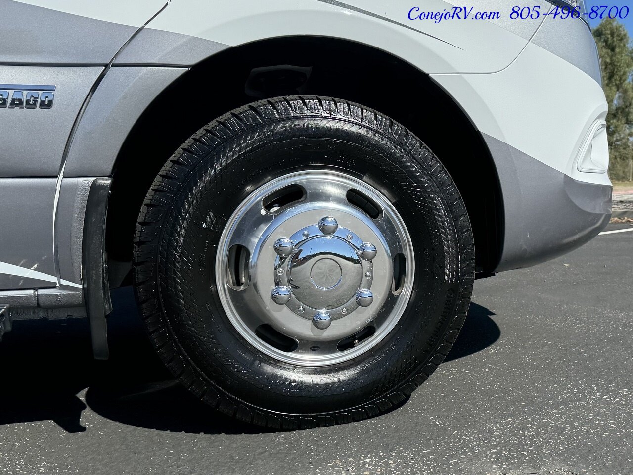 2025 Winnebago Navion 24D Full Wall Slide-Out Mercedes Turbo Diesel Full  Body Paint - Photo 50 - Thousand Oaks, CA 91360