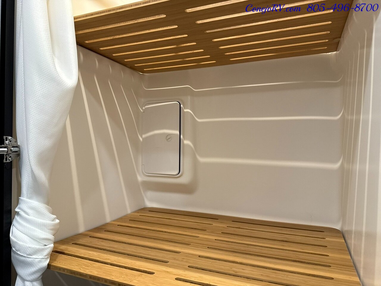 2022 Winnebago Revel 44E 4X4 Sprinter Mercedes Turbo Diesel Lithium  Batteries - Photo 18 - Thousand Oaks, CA 91360