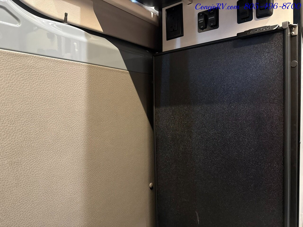 2022 Winnebago Revel 44E 4X4 Sprinter Mercedes Turbo Diesel Lithium  Batteries - Photo 12 - Thousand Oaks, CA 91360