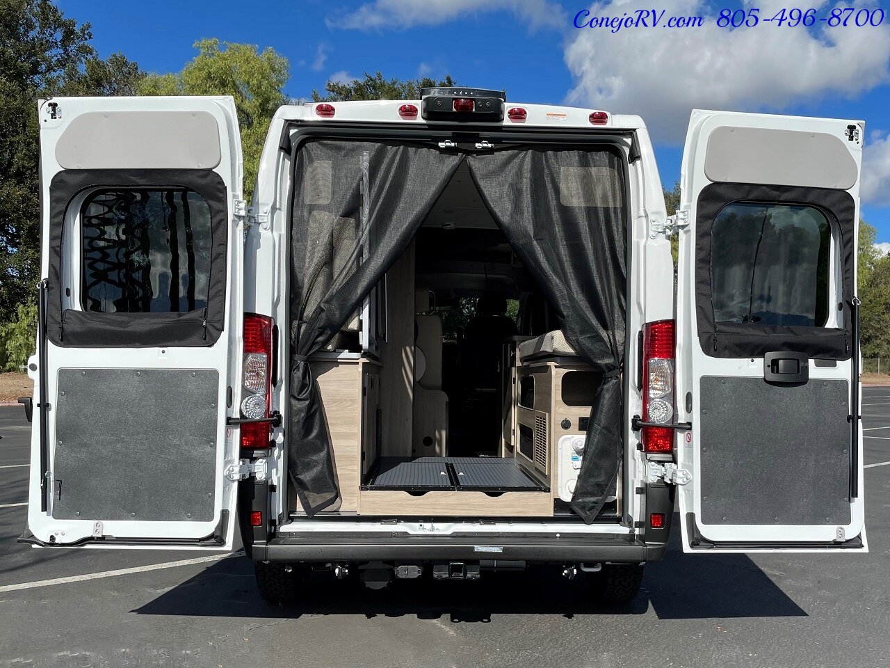 2023 WINNEBAGO Solis 59P Murphy Bed Pop Top Full Galley New Chassis  Adaptive Cruise - Photo 38 - Thousand Oaks, CA 91360