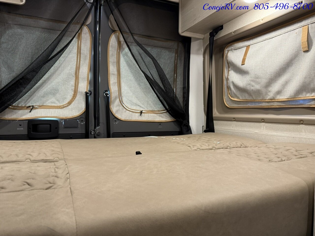 2026 Winnebago Solis 59P **NEW FOR 2026 2.8KW GENERATOR**Pop Top Full  Galley Convertible SOFA Roof AC - Photo 22 - Thousand Oaks, CA 91360