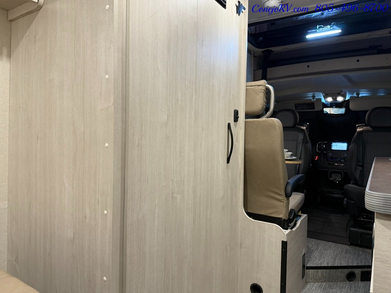 2026 Winnebago Solis 59P **NEW FOR 2026 2.8KW GENERATOR**Pop Top Full  Galley Convertible SOFA Roof AC - Photo 26 - Thousand Oaks, CA 91360