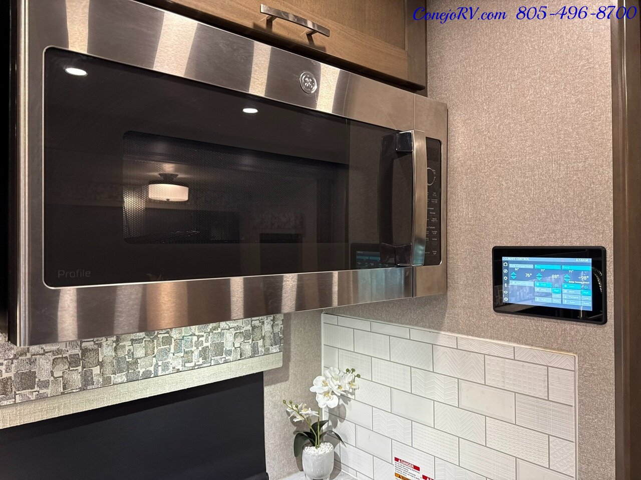 2022 Dynamax Isata 5 Series Xplorer 30FW FOUR WHEEL DRIVE Super-C Full Body Paint Cummins Turbo Diesel 16K Miles - Photo 11 - Thousand Oaks, CA 91360