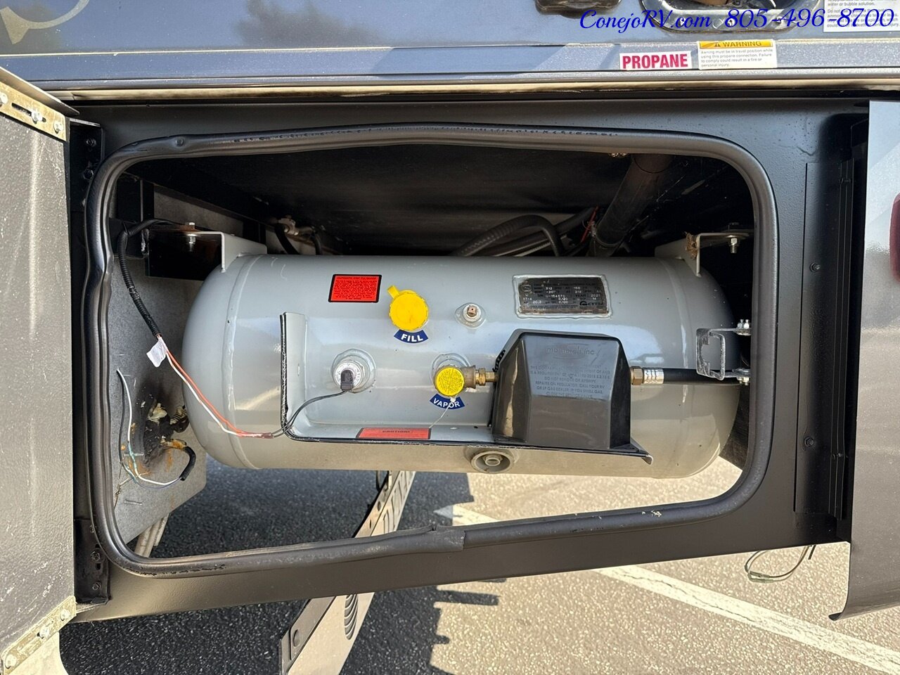 2022 Dynamax Isata 5 Series Xplorer 30FW FOUR WHEEL DRIVE Super-C Full Body Paint Cummins Turbo Diesel 16K Miles - Photo 50 - Thousand Oaks, CA 91360