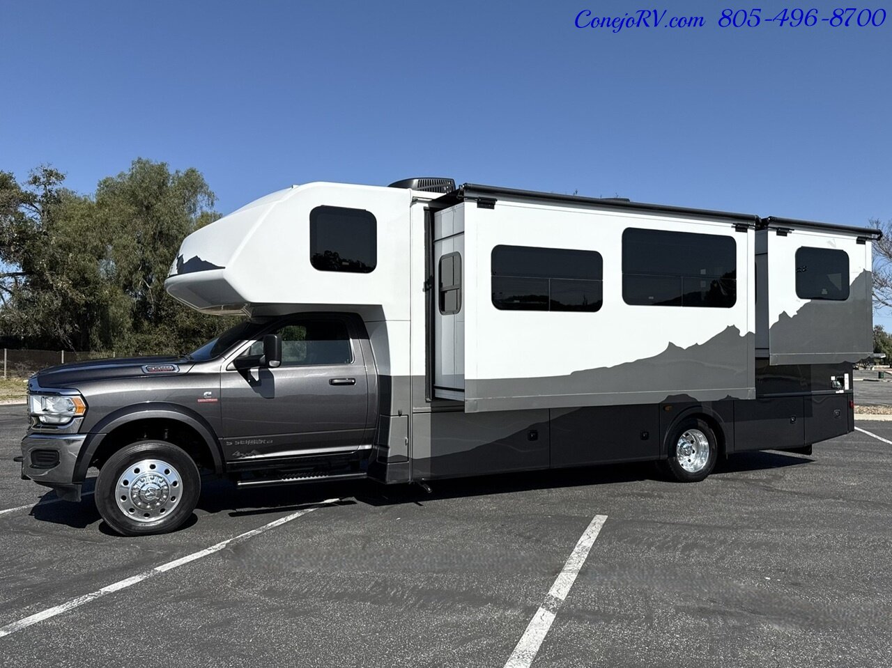 2022 Dynamax Isata 5 Series Xplorer 30FW FOUR WHEEL DRIVE Super-C Full Body Paint Cummins Turbo Diesel 16K Miles - Photo 1 - Thousand Oaks, CA 91360