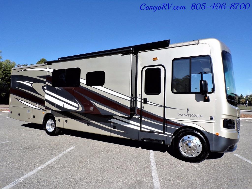 2017 Holiday Rambler Vacationer 36Y Triple Slide Like New Only 3K Miles   - Photo 3 - Thousand Oaks, CA 91360