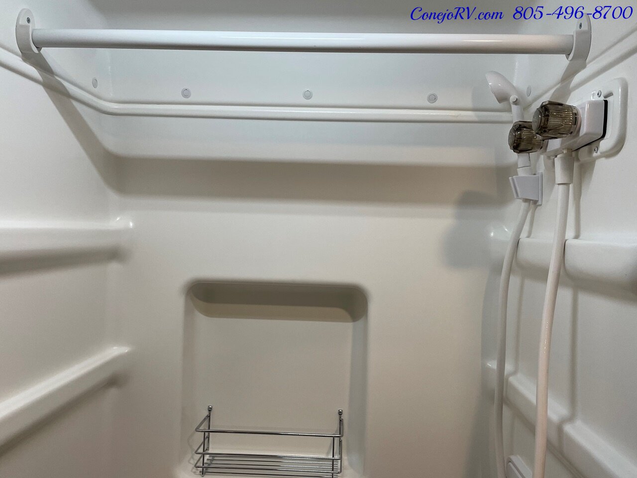 2023 WINNEBAGO Solis 59P Murphy Bed Pop Top Full Galley**SPRING CLEARANCE**   - Photo 14 - Thousand Oaks, CA 91360
