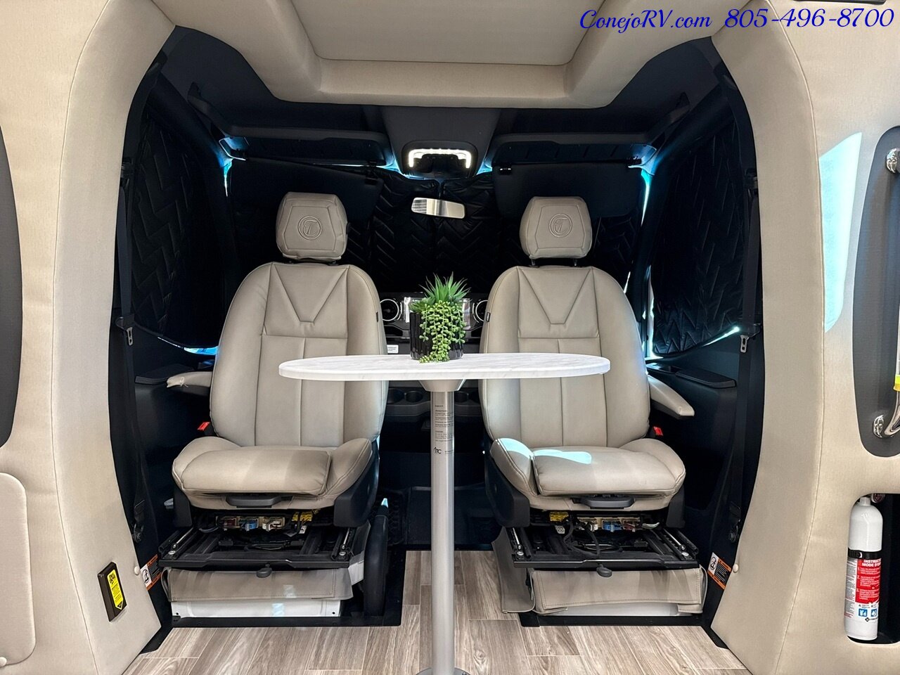 2026 Tiffin Wayfarer 25XLW Slide-Out Theater Seats Mercedes Turbo Diesel Full  Body Paint - Photo 30 - Thousand Oaks, CA 91360