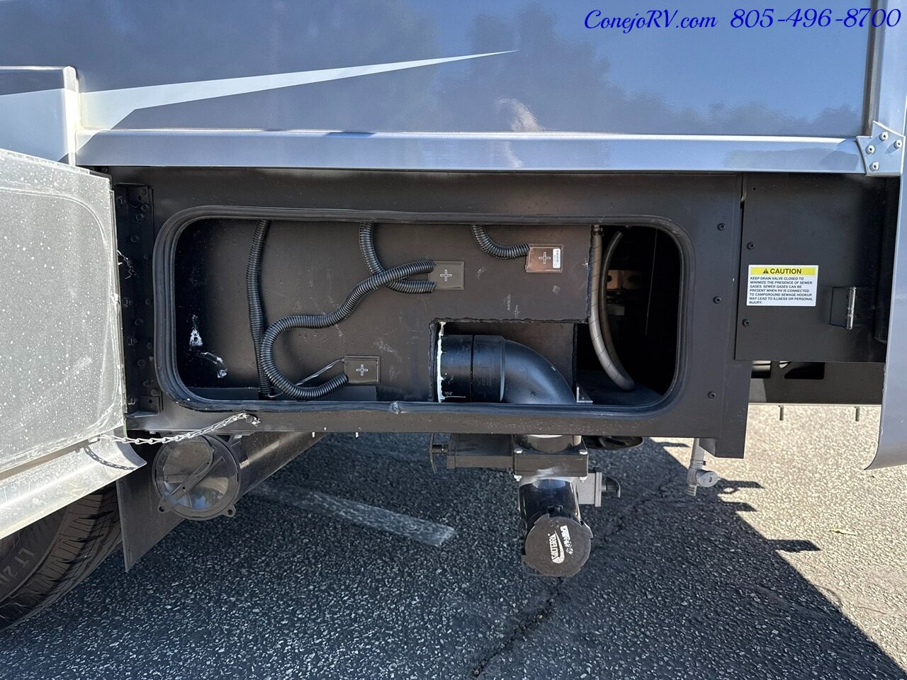 2026 Tiffin Wayfarer 25XLW Slide-Out Theater Seats Mercedes Turbo Diesel Full  Body Paint - Photo 54 - Thousand Oaks, CA 91360