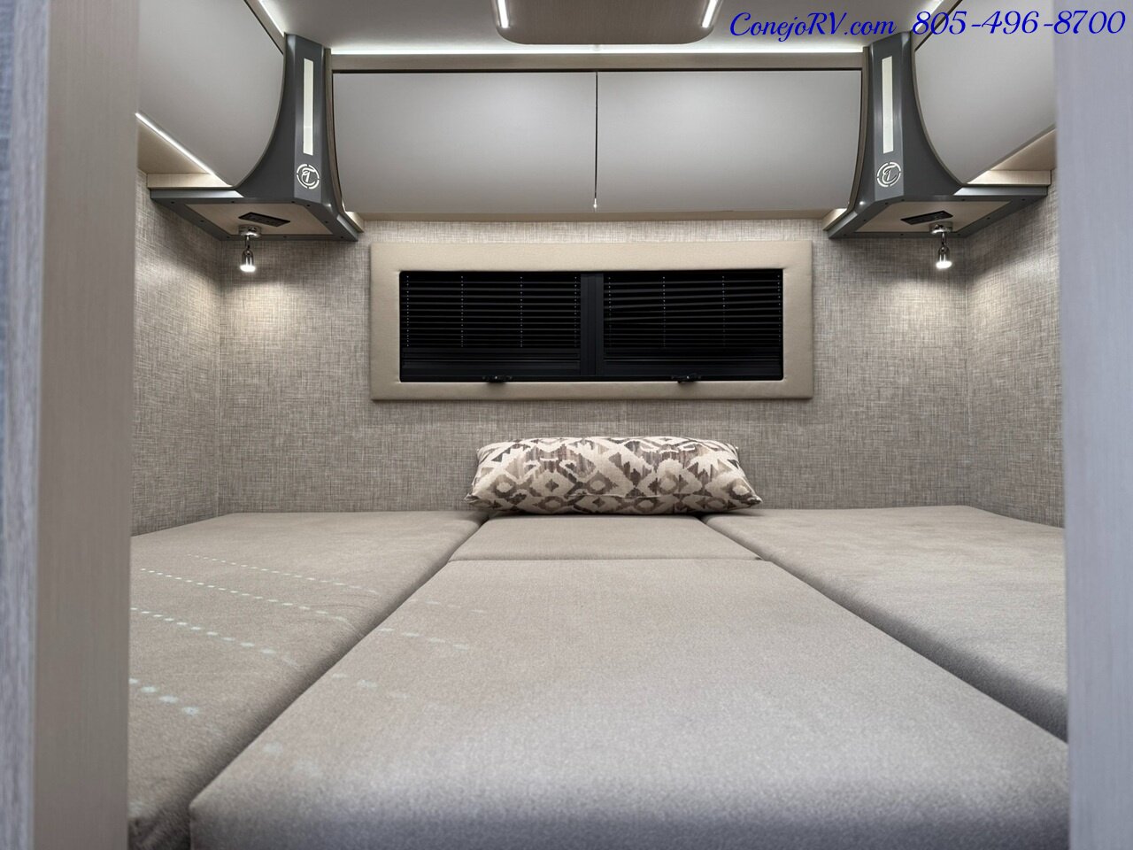 2026 Tiffin Wayfarer 25XLW Slide-Out Theater Seats Mercedes Turbo Diesel Full  Body Paint - Photo 24 - Thousand Oaks, CA 91360