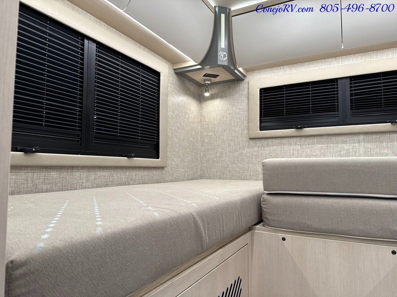 2026 Tiffin Wayfarer 25XLW Slide-Out Theater Seats Mercedes Turbo Diesel Full  Body Paint - Photo 22 - Thousand Oaks, CA 91360