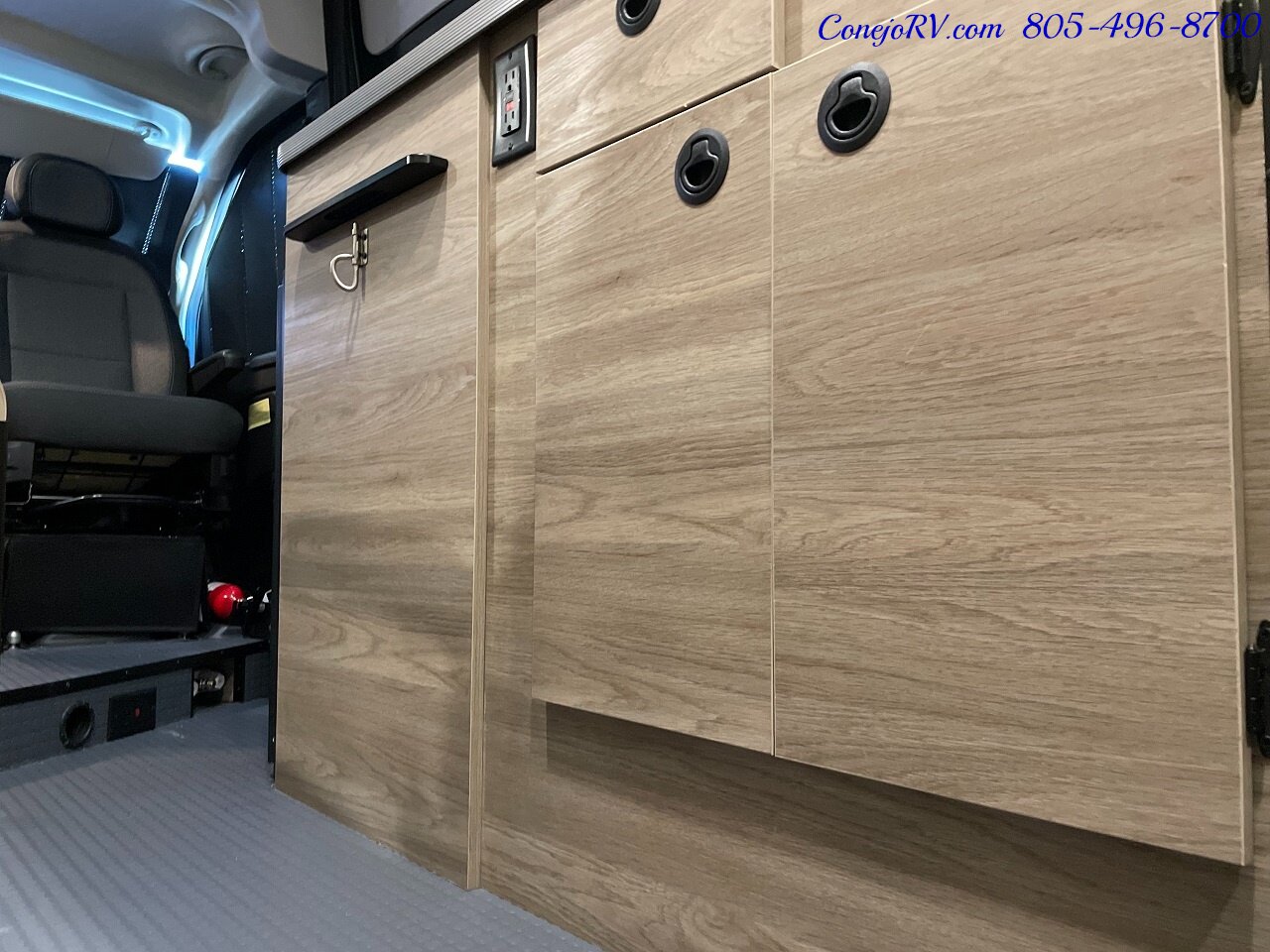 2023 WINNEBAGO Solis 59PX Murphy Bed Pop Top Full Galley New Chassis   - Photo 16 - Thousand Oaks, CA 91360
