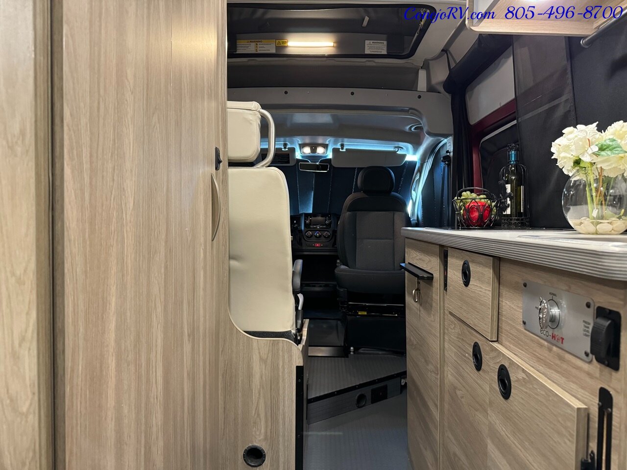 2022 Winnebago Solis 59P Convertible Couch Full Galley Roof Pop Top 21K  Miles - Photo 25 - Thousand Oaks, CA 91360