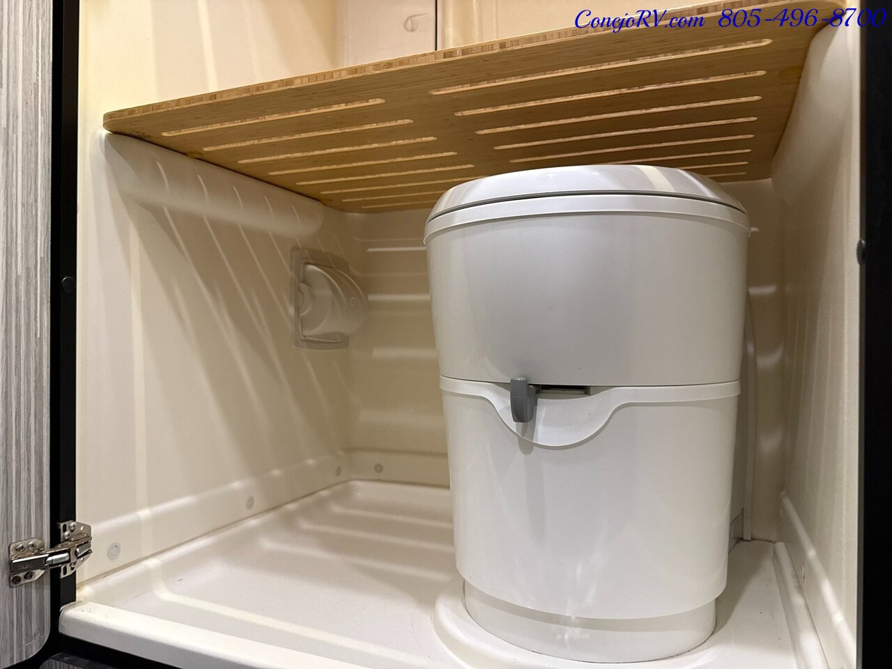 2020 Winnebago Revel 44E 2.0 4X4 Sprinter Mercedes Turbo Diesel,  250AH Lithium - Photo 18 - Thousand Oaks, CA 91360