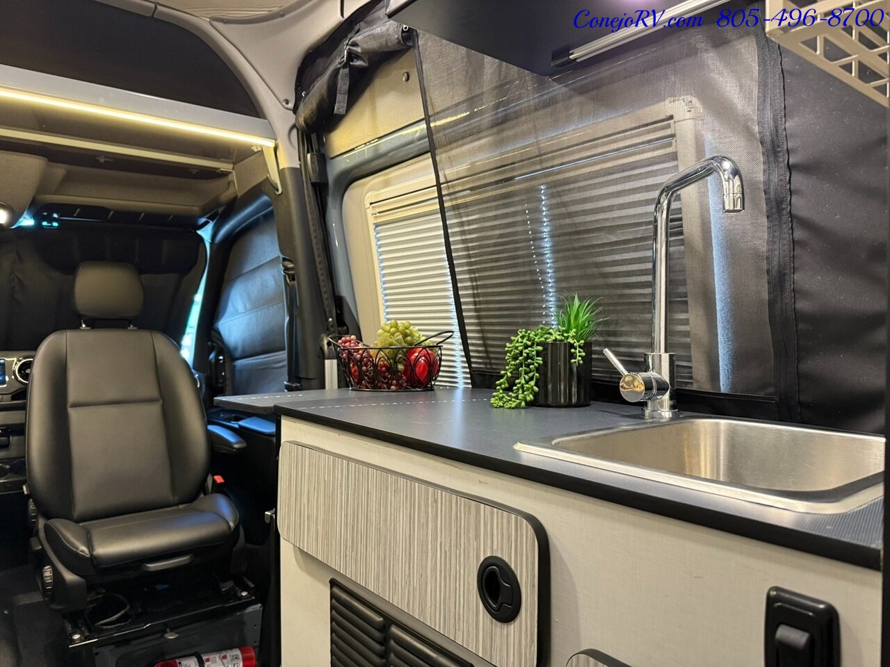 2020 Winnebago Revel 44E 2.0 4X4 Sprinter Mercedes Turbo Diesel,  250AH Lithium - Photo 15 - Thousand Oaks, CA 91360