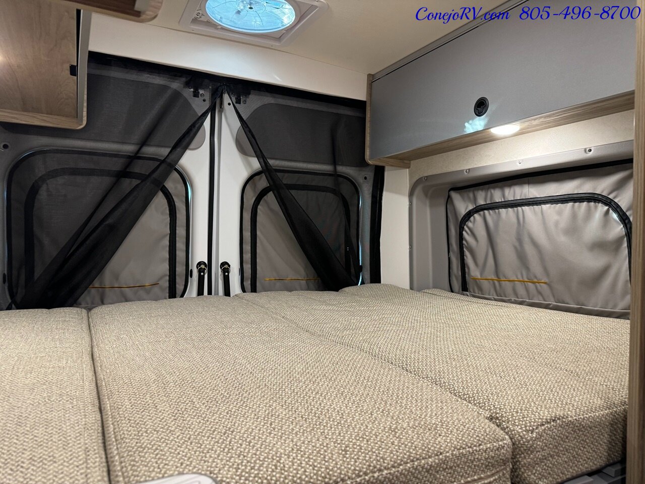 2024 Winnebago Solis 59P NPF Limited Edition Exclusive Features Murphy Bed Pop  Full Galley - Photo 22 - Thousand Oaks, CA 91360