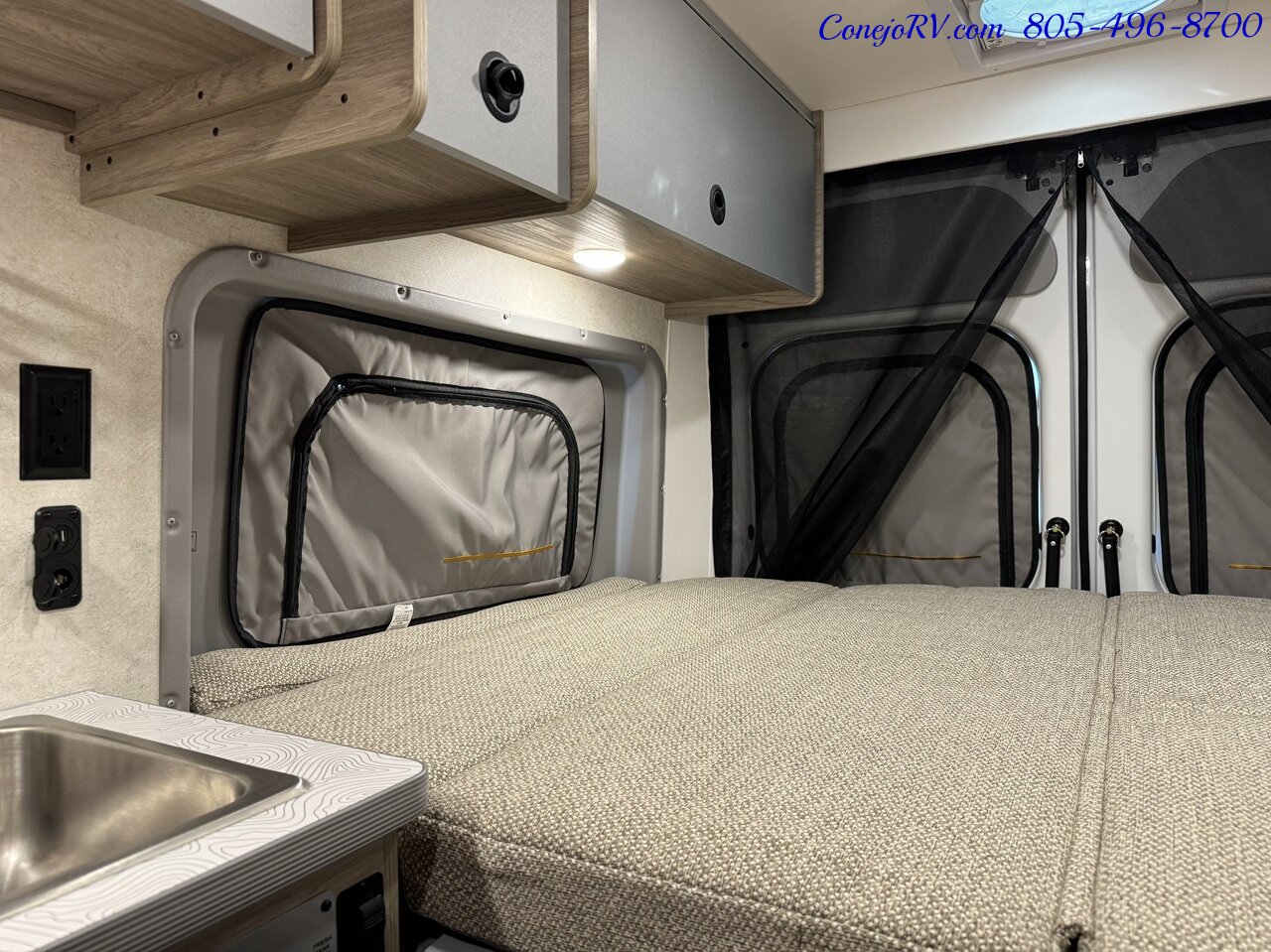 2024 Winnebago Solis 59P NPF Limited Edition Exclusive Features Murphy Bed Pop  Full Galley - Photo 23 - Thousand Oaks, CA 91360