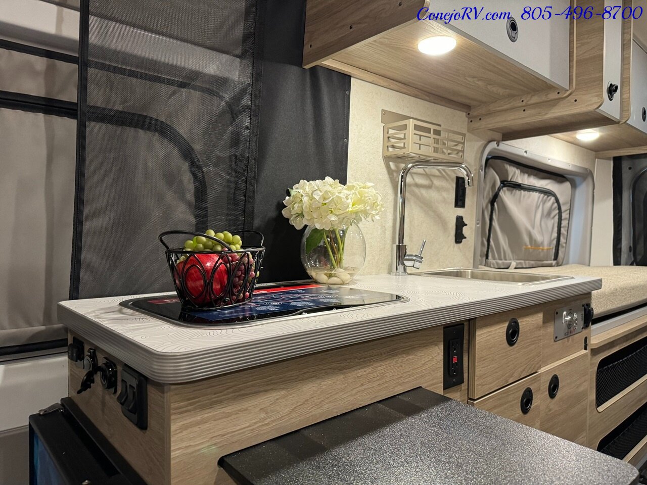 2024 Winnebago Solis 59P NPF Limited Edition Exclusive Features Murphy Bed Pop  Full Galley - Photo 13 - Thousand Oaks, CA 91360