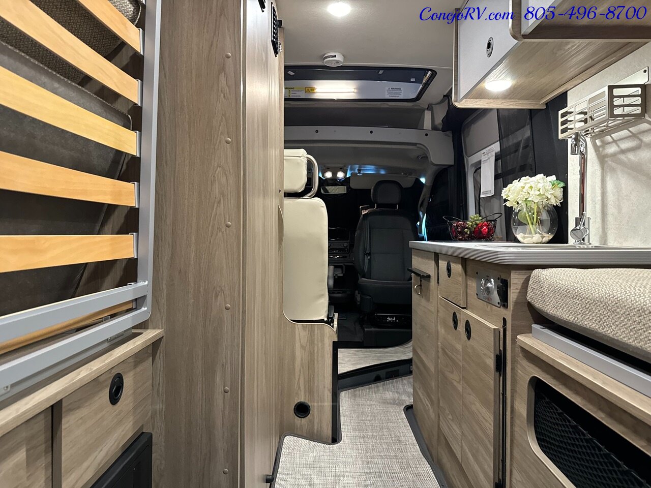 2024 Winnebago Solis 59P NPF Limited Edition Exclusive Features Murphy Bed Pop  Full Galley - Photo 25 - Thousand Oaks, CA 91360