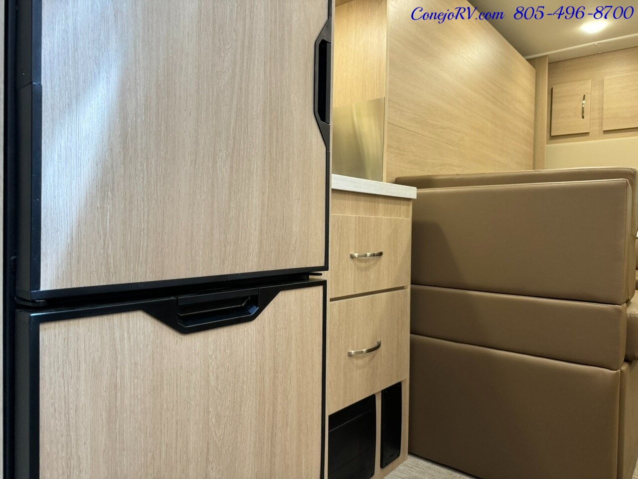 2024 Chinook Maverick EB Murphy Bed Ford Transit All Wheel Drive   - Photo 23 - Thousand Oaks, CA 91360