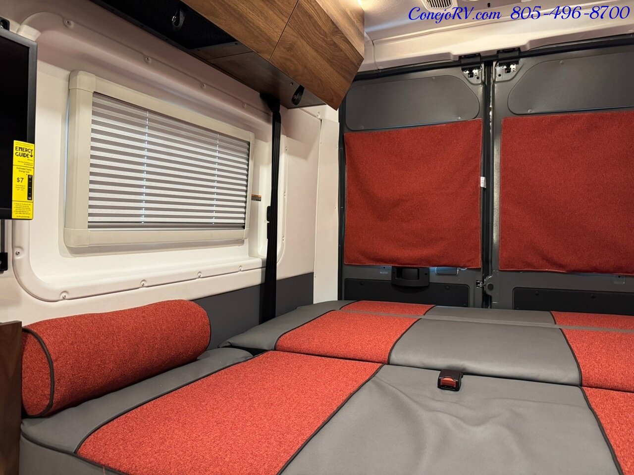 2025 Winnebago Roam 59RZ Wheelchair Power Lift Power Lounge Galley   - Photo 27 - Thousand Oaks, CA 91360