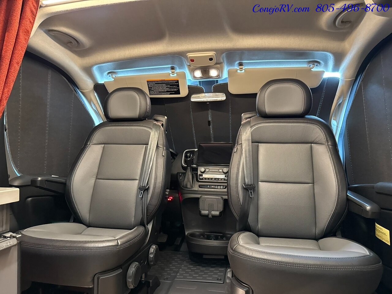 2025 Winnebago Roam 59RZ Wheelchair Power Lift Power Lounge Galley   - Photo 32 - Thousand Oaks, CA 91360