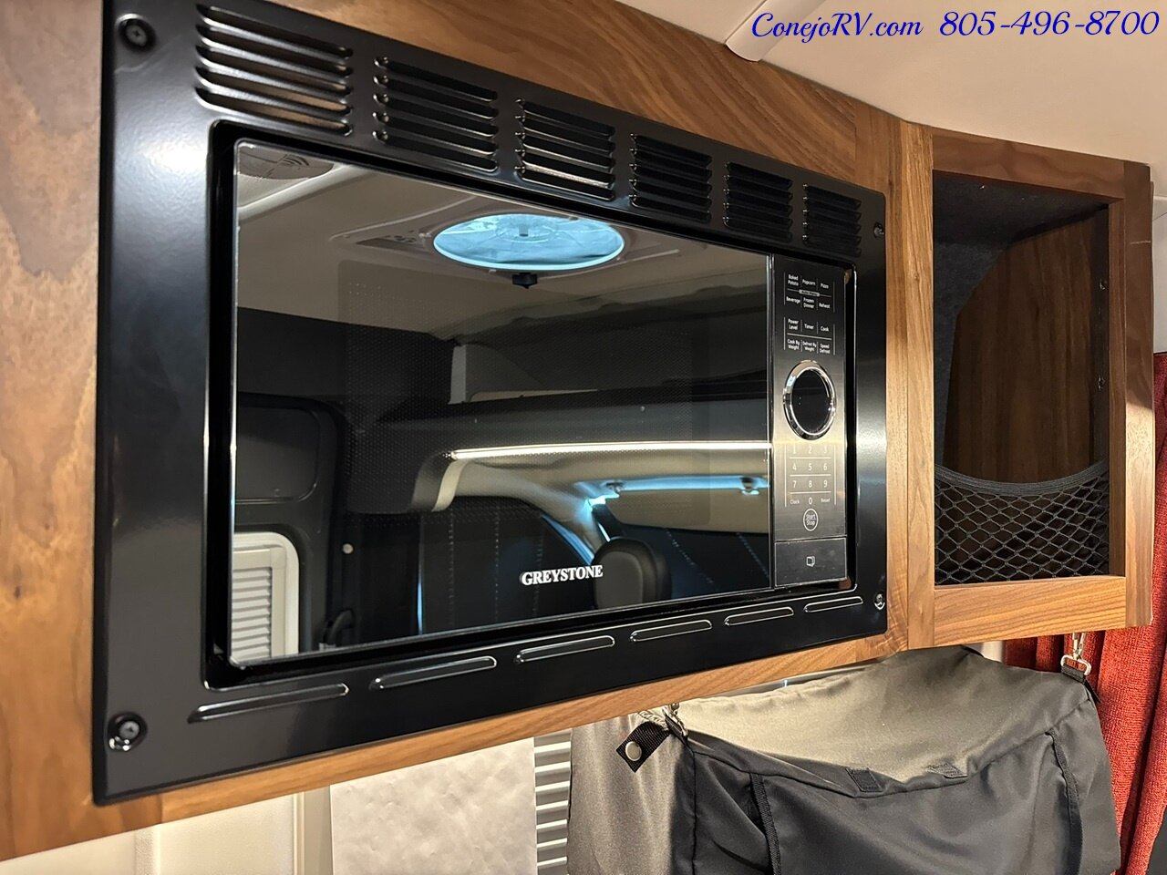 2025 Winnebago Roam 59RZ Wheelchair Power Lift Power Lounge Galley   - Photo 11 - Thousand Oaks, CA 91360