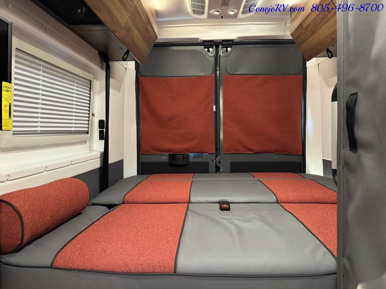 2025 Winnebago Roam 59RZ Wheelchair Power Lift Power Lounge Galley   - Photo 25 - Thousand Oaks, CA 91360