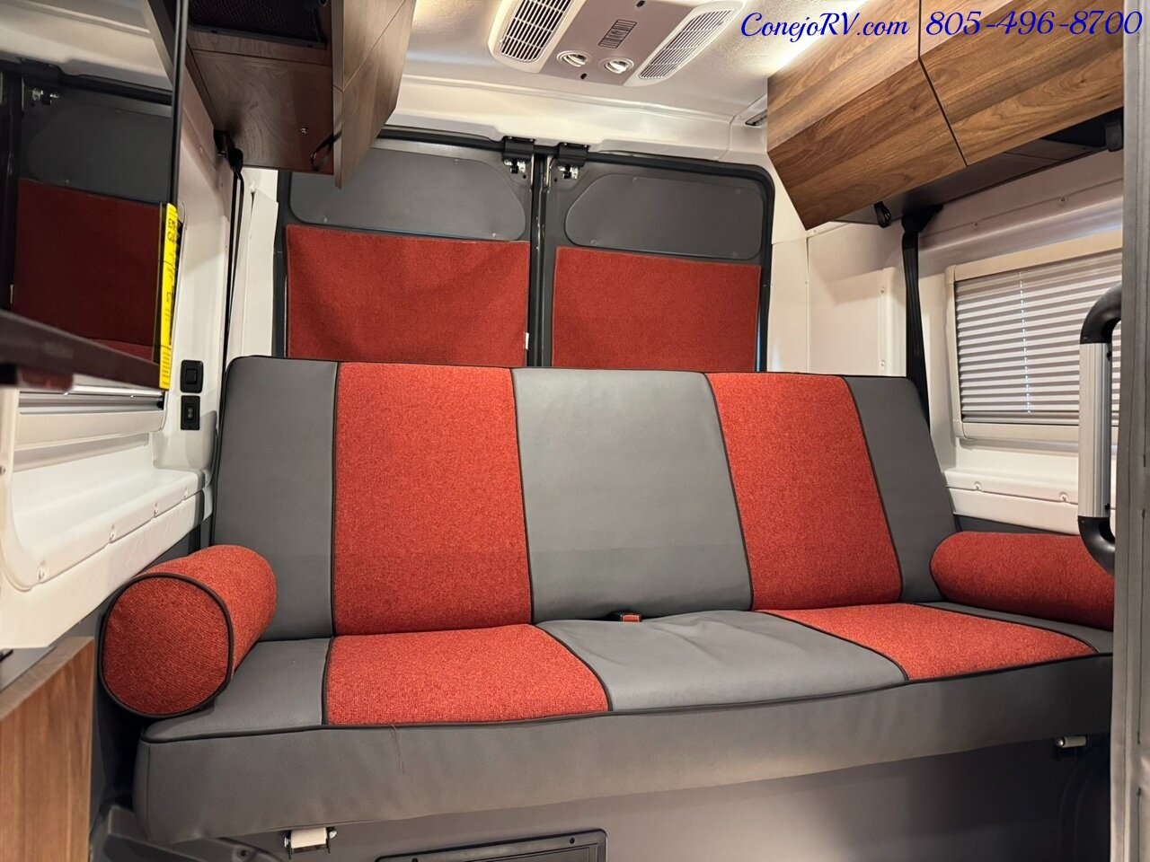 2025 Winnebago Roam 59RZ Wheelchair Power Lift Power Lounge Galley   - Photo 23 - Thousand Oaks, CA 91360