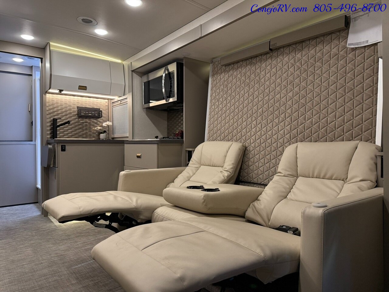 2025 Winnebago View 24T Slide-Out Murphy Bed Mercedes Turbo Diesel Full  Body Paint - Photo 30 - Thousand Oaks, CA 91360