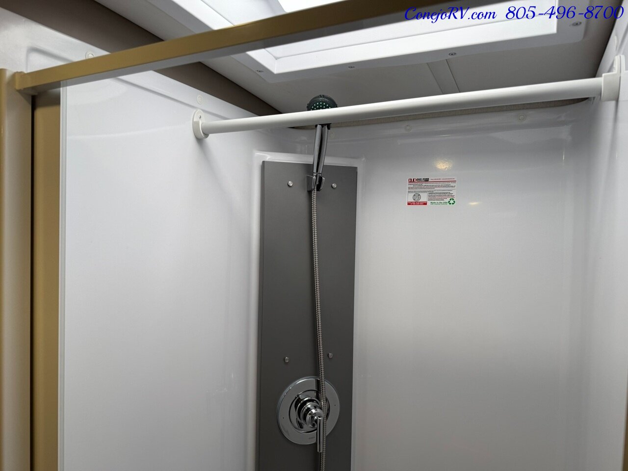 2025 Winnebago View 24T Slide-Out Murphy Bed Mercedes Turbo Diesel Full  Body Paint - Photo 21 - Thousand Oaks, CA 91360