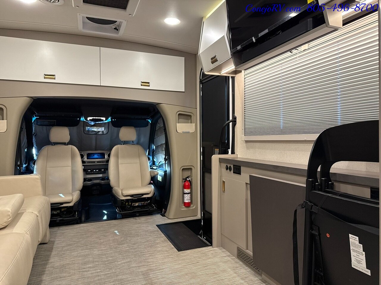 2025 Winnebago View 24T Slide-Out Murphy Bed Mercedes Turbo Diesel Full  Body Paint - Photo 28 - Thousand Oaks, CA 91360