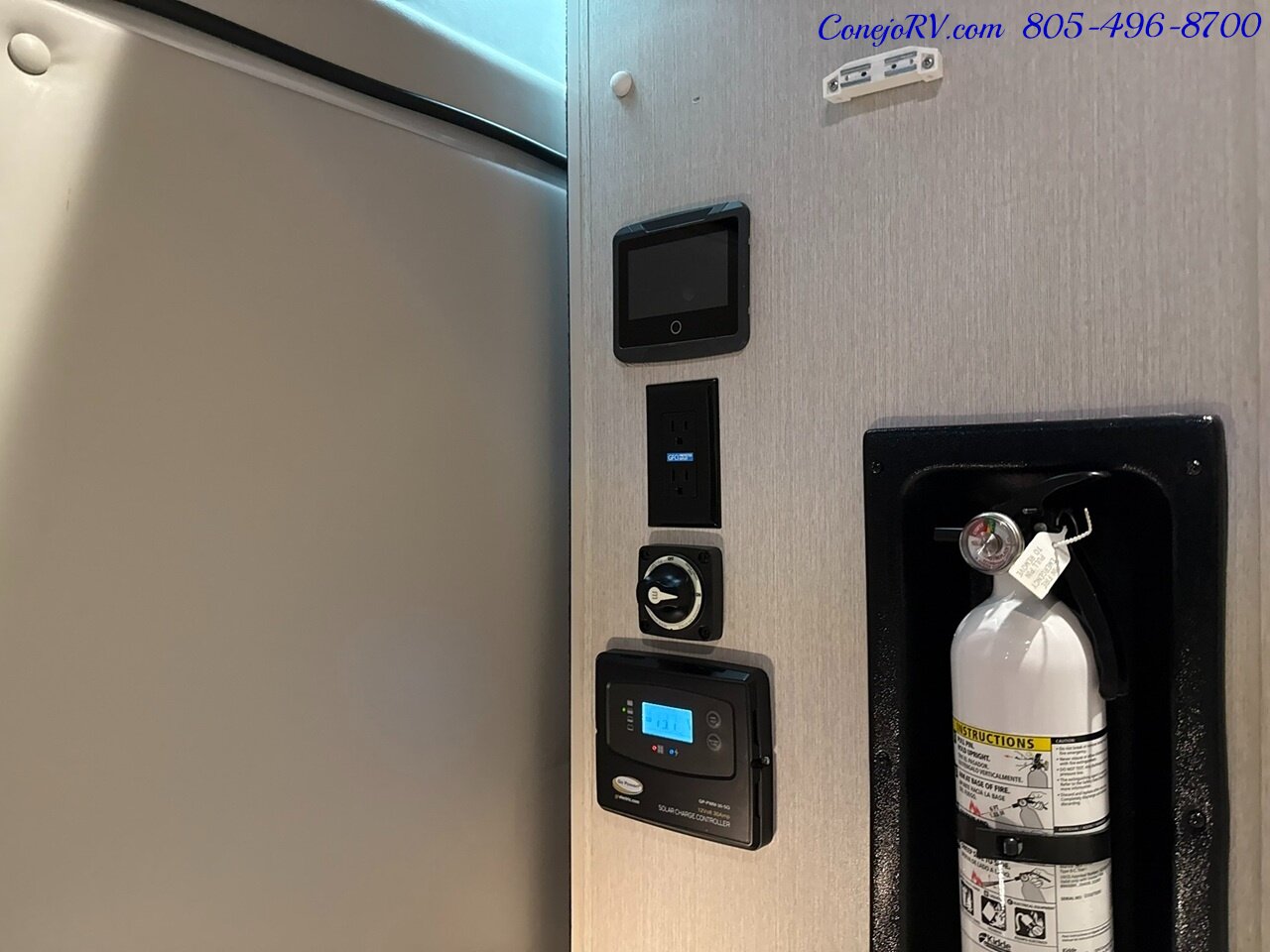 2022 Thor Tranquility 19P 4X4 Sprinter Mercedes Turbo Diesel Lithium System  37K Miles - Photo 8 - Thousand Oaks, CA 91360