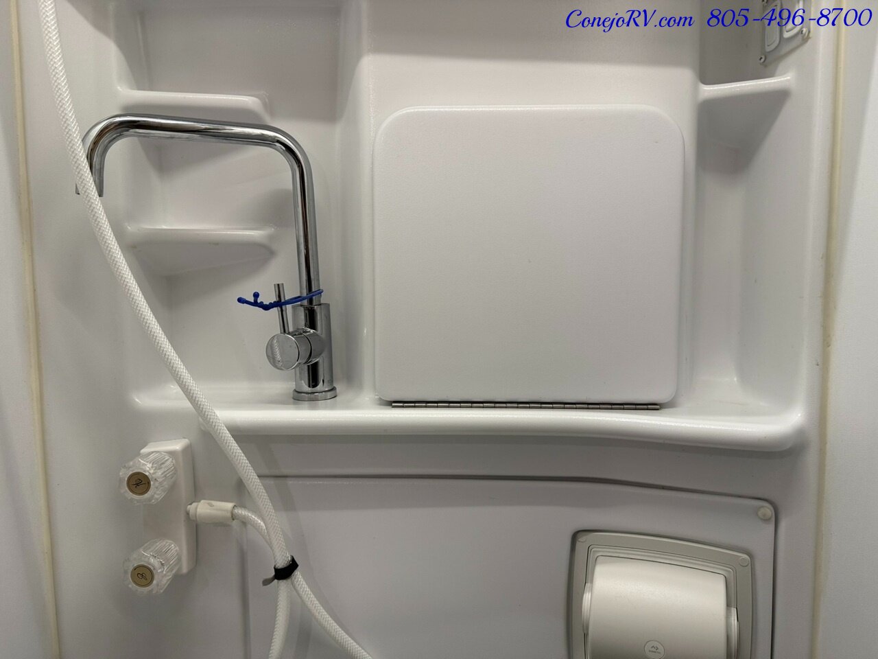 2022 Thor Tranquility 19P 4X4 Sprinter Mercedes Turbo Diesel Lithium System  37K Miles - Photo 15 - Thousand Oaks, CA 91360