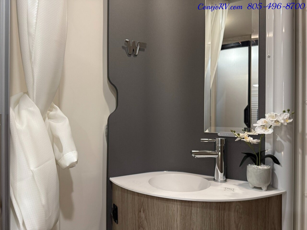 2026 Winnebago Ekko 22A Pop Top Lithium Power 310HP All Wheel Drive   - Photo 20 - Thousand Oaks, CA 91360