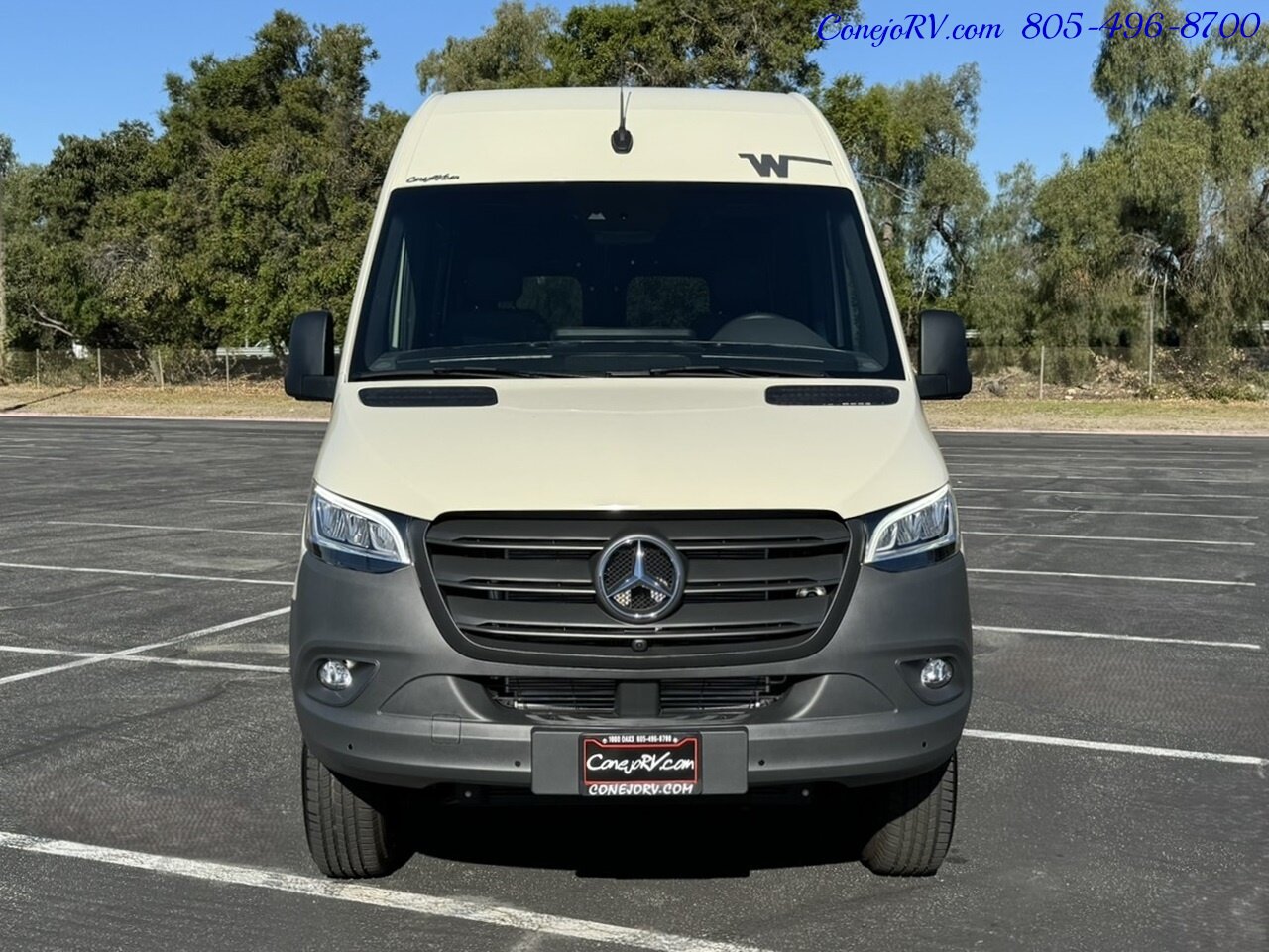 2023 Winnebago Adventure Wagon 44M Mercedes 4X4 Turbo Diesel Sprinter   - Photo 38 - Thousand Oaks, CA 91360