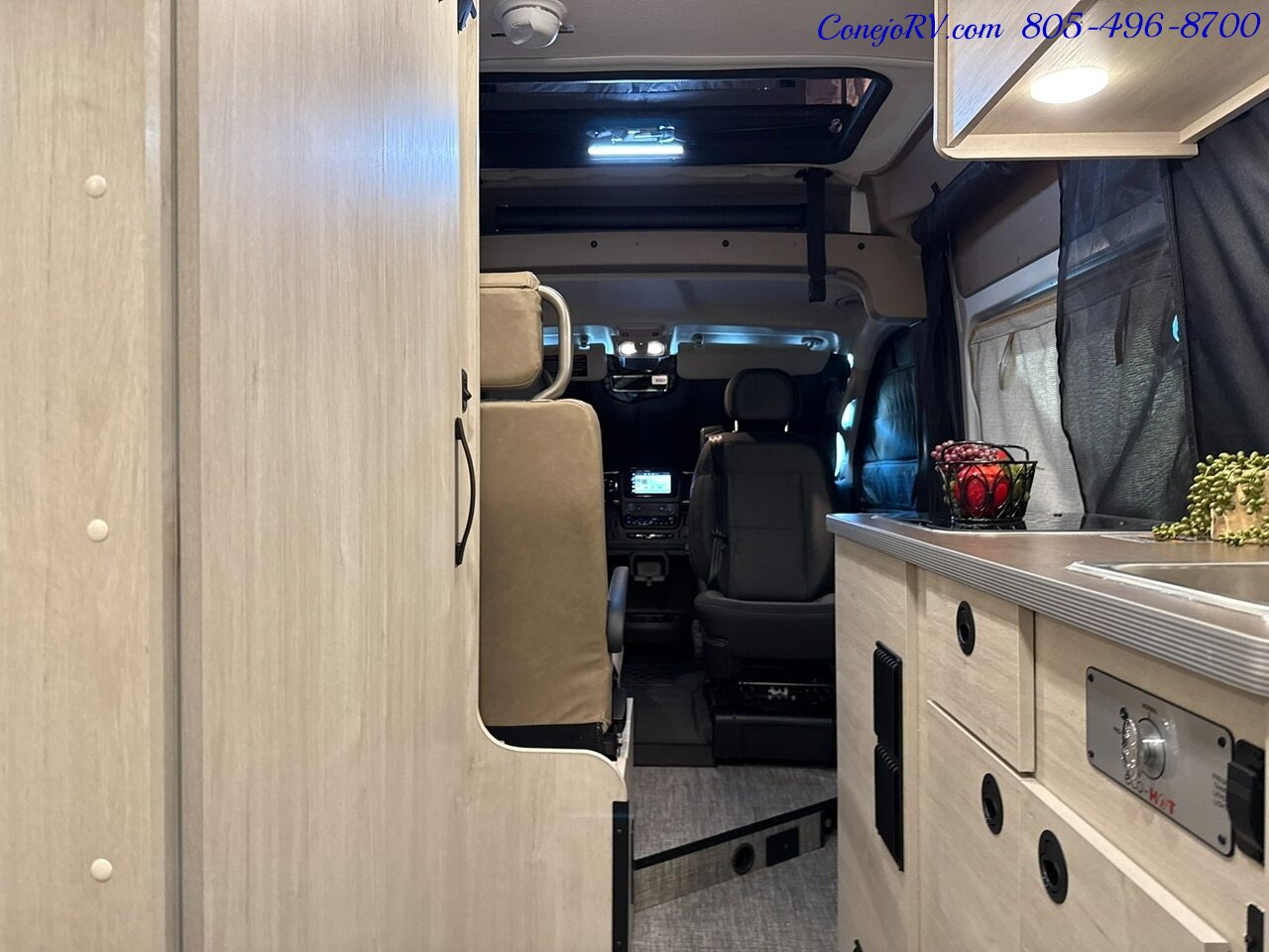 2026 Winnebago Solis 59P **NEW FOR 2026 2.8KW GENERATOR**Pop Top Full  Galley Convertible SOFA Roof AC - Photo 21 - Thousand Oaks, CA 91360