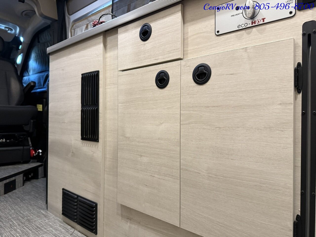 2026 Winnebago Solis 59P **NEW FOR 2026 2.8KW GENERATOR**Pop Top Full  Galley Convertible SOFA Roof AC - Photo 14 - Thousand Oaks, CA 91360