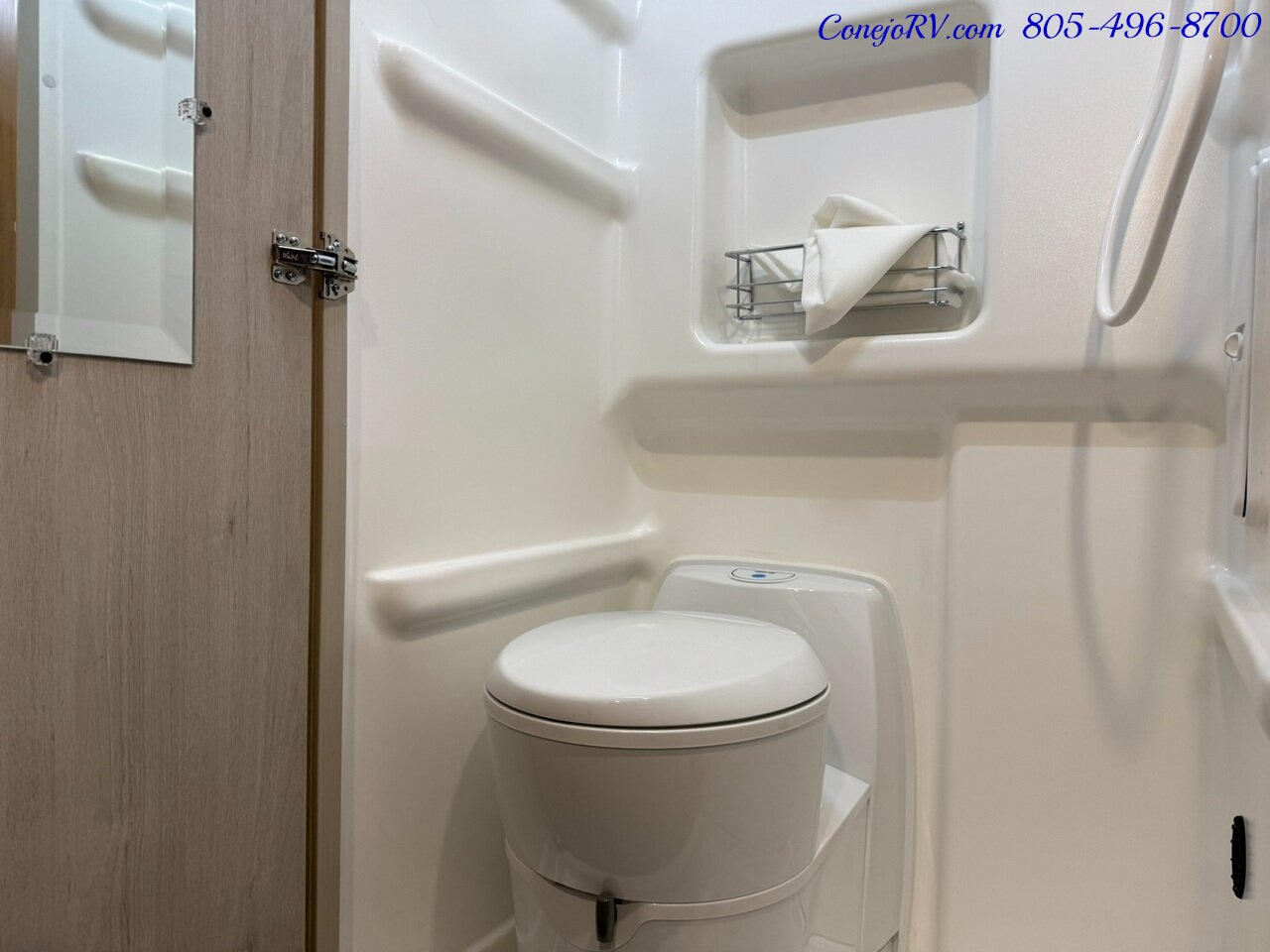 2026 Winnebago Solis 59P **NEW FOR 2026 2.8KW GENERATOR**Pop Top Full  Galley Convertible SOFA Roof AC - Photo 17 - Thousand Oaks, CA 91360