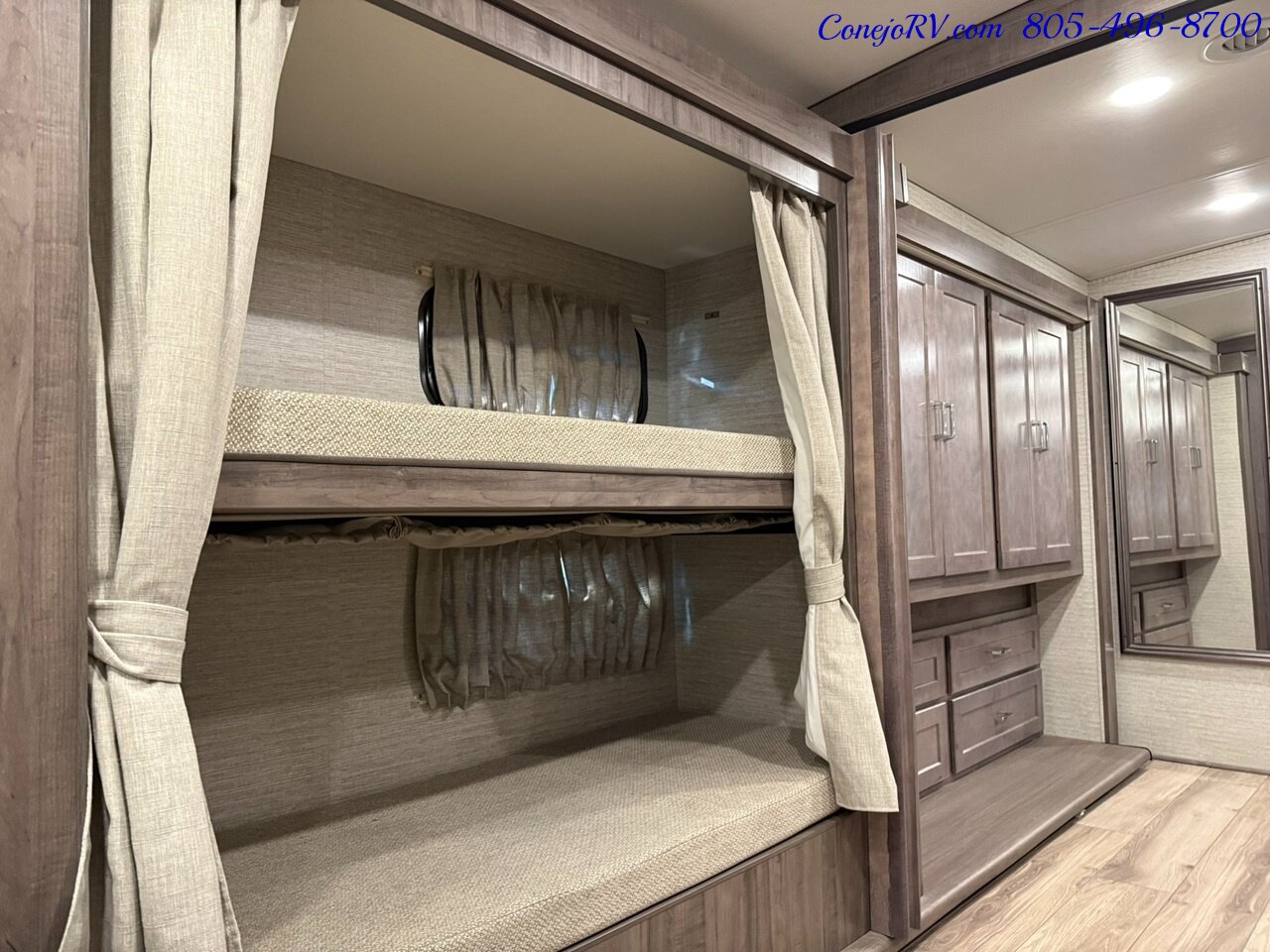 2023 Winnebago Forza 38W Triple Slide Outs Bunkhouse Loft Bed 2 Bath  Cummins Turbo Diesel 45k Miles - Photo 19 - Thousand Oaks, CA 91360